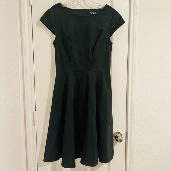 Vintage Pukavt Black Cap Sleeve Midi Dress with Pockets in Women's Size Medium - Picture 1 of 11